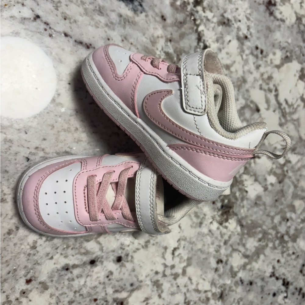 Nike Kids Pink and White Sneakers girls 6